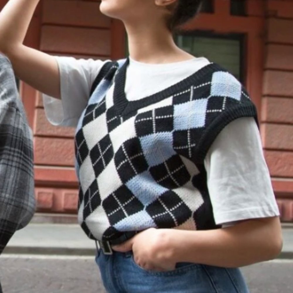 V Neck Argyle Sweater Vest